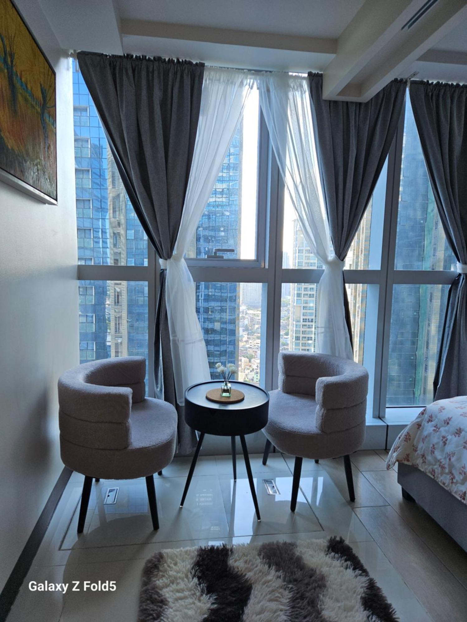Bgc Opulent Heights Residences Manila Exterior foto